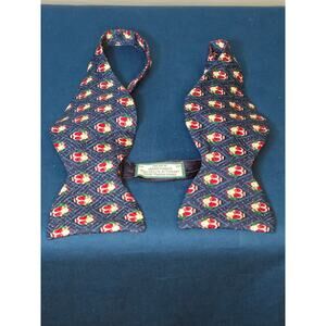 Beau Ties LTD Santa Christmas winter bowtie 100% silk